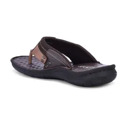 woodland Woods Men's Brown Thong Sandals image 5