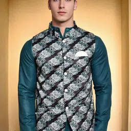 PRINTINDIA Men Solid Kurta with Trousers image 4