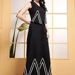 THE WHITE FEATHERS V-Neck Pure Cotton Waistcoat With Palazzos-image-81