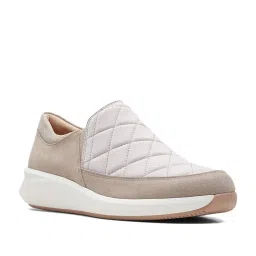 Clarks Women's Un Rio Spark Off White Wedge Loafers image 2