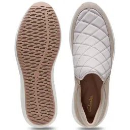 Clarks Women's Un Rio Spark Off White Wedge Loafers image 4