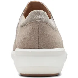 Clarks Women's Un Rio Spark Off White Wedge Loafers image 5