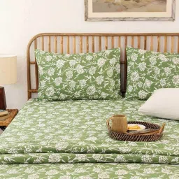 House This Genda Phool Green & White Cotton 144 TC Double Size Bedsheet With Pillow Covers image 2