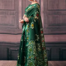 Satrani Green Printed Saree With Unstitched Blouse image 2
