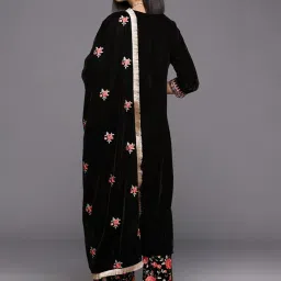 Varanga Black Embroidered Kurta Pant Set With Dupatta image 2