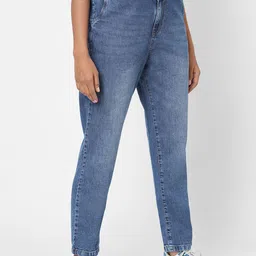 Kraus Jeans Women High-Rise Light Fade Jeans image 2