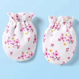 Babyhug 100% Cotton Cap Mittens & Booties Set With Floral Print White & Pink - Diameter 10.5 cm image 4