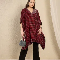 First Resort By Ramola Bachchan Crimson Crystal Houndstooth Embellished Loose fit Kaftan Top image 2