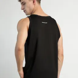 Reebok Black Regular Fit Print Vest image 2