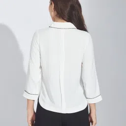 Latin Quarters White Polyester Solid Shirt image 2