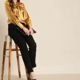 Qurvii Gold Regular Fit Top image 4