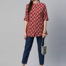 Divena Maroon & Off-White Printed Top image 4