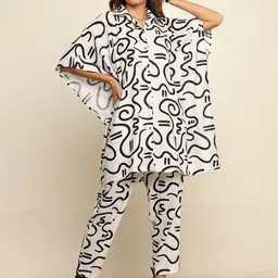 CRAFTBAZAR Women Printed Regular Kurta with Trousers-image-9