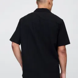 GAP Black Regular Fit Solid Shirt image 2