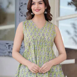 Royal Marque Floral Print Cotton Peplum Top-picture-12