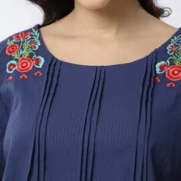 R&B Navy Cotton Top image 5