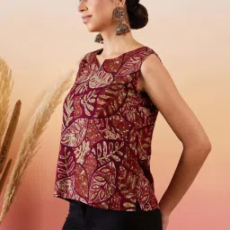 Inweave Maroon Printed Top image 2