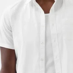 GAP White Short Sleeves Regular Fit Solid Shirt image 5