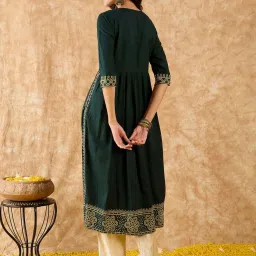 Indo Era Green Embroidered Fit and Flare Kurta image 2