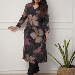 GoSriKi Floral Printed V-Neck Straight Kurta With Trousers image 5