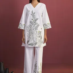 Anouk Embroidered V-Neck Pure Cotton Tunic & Trouser-picture-21