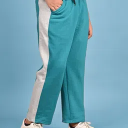 BAESD Boys Pack of 2 Striped Regular Fit Track Pants image 4