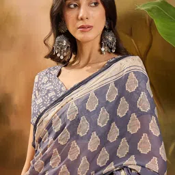 Sangria Printed Saree With Blouse Piece image 2