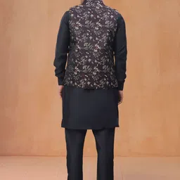 Jompers Men Regular Kurta with Pyjamas image 2