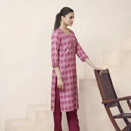 SHREE LAXMINARAYAN EXPORT Printed Calf-Length Kurta image 4