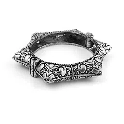 BELLORRE Women Oxidised Silver-Plated Star-Shaped Kada Bangle-picture-41