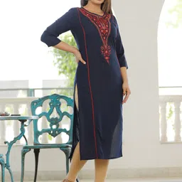 Mehsoos Women Embroidered Sequinned Kurta image 5