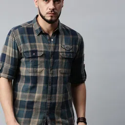 Roadster Men Teal Blue & Beige Regular Fit Checked Casual Shirt-picture-23