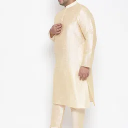 KISAH PLUS Men Beige Solid Kurta with Churidar image 5