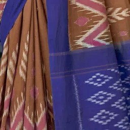 Satrani Brown & Blue Printed Saree With Unstitched Blouse image 3
