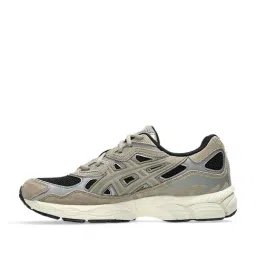 Asics Men's GEL-NYC Black & Greige Running Shoes image 3