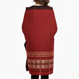 Vrinde Women Paisley Embroidered Shawl image 4