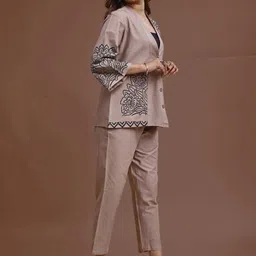 Tikhi Imli Embroidered Pure Cotton V-Neck Shirt With Trouser Co-Ords image 3