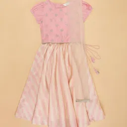 Akkriti by Pantaloons Kids Peach Embellished Lehenga, Choli with Dupatta image 3