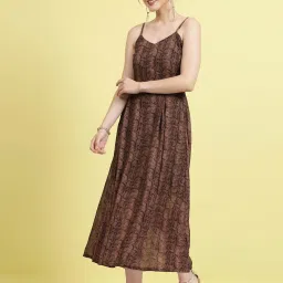 Melon by PlusS Brown Printed Maxi Dress image 3