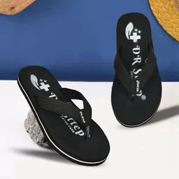 DR Sttep Men Printed Thong Flip-Flops image 4