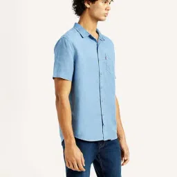 Levi's Men's Solid Slim Fit Shirt image 3