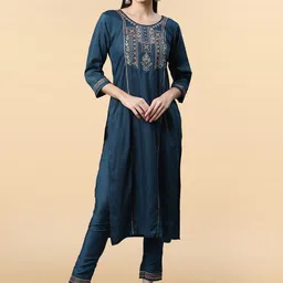 Anouk Rustic Women Floral Embroidered Regular Sequinned Kurta with Trousers-image-90