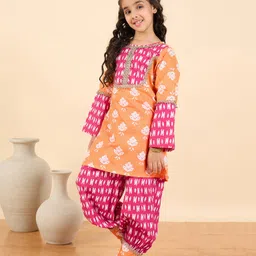 StyloBug Cotton Woven Full Sleeves Floral Motif Printed Lace Embellished Kurti & Harem Pant Set - Magenta image 4