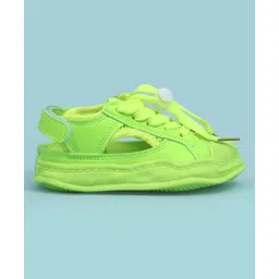 Babyoye Solid Colour Casual Shoes With Lace Up Closure - Green image 4