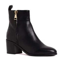 Peach Flores Women's Valeria Black Casual Boots image 3