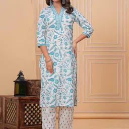 VASVI Floral Printed Pure Cotton V-Neck Straight Kurta With Trousers & Dupatta image 5