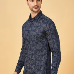 Byford by Pantaloons Ensign Blue Cotton Slim Fit Printed Shirt image 3