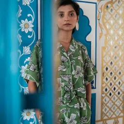 Khajoor Studio Fern Green Bageecha Botanical Vine Resort Shirt with Pant image 3