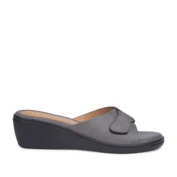 Healers by Liberty Women's Grey Casual Wedges image 3