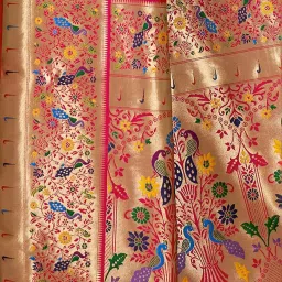 Satrani Green & Pink Woven Saree With Unstitched Blouse image 3